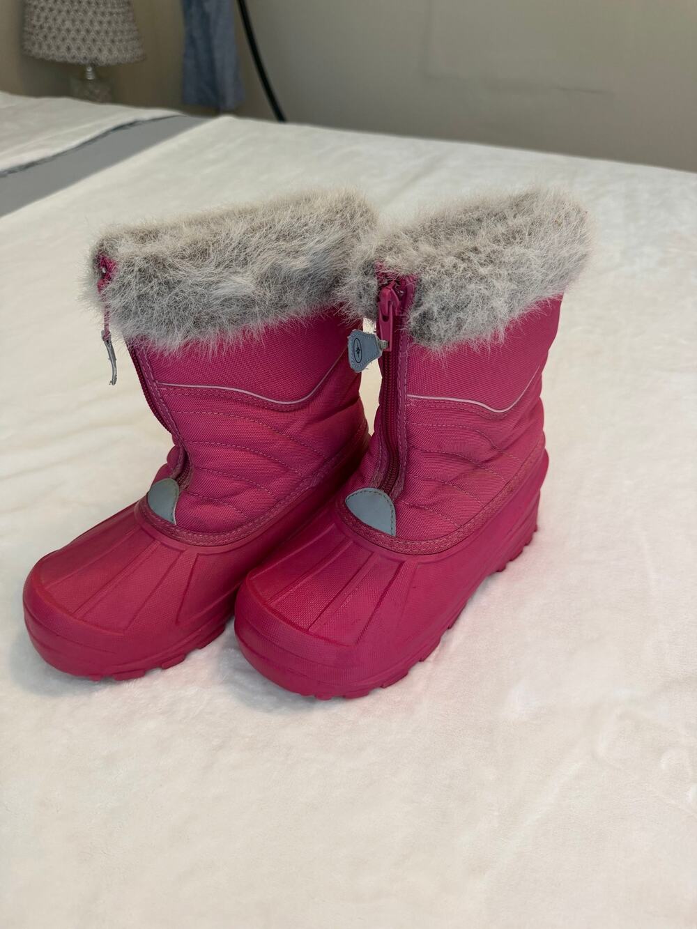 Polaris Fur Snow Boots Girls Pink Gray Size 2 Outdoor Excellent Condition